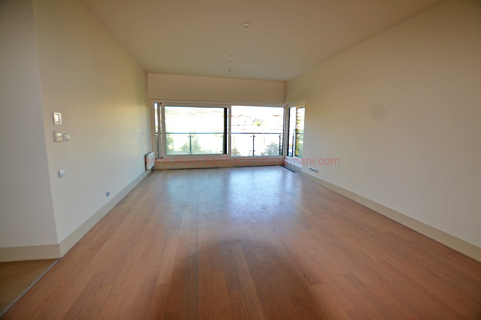 Akasya Acıbadem Koru Etabı Kule 3+1 151m² Kiralık Daire