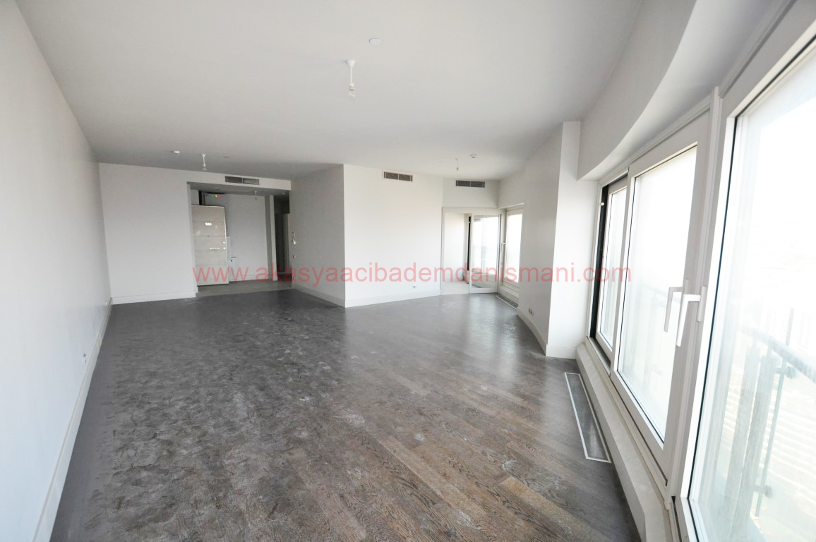 Akasya Acıbadem Koru Etabı Kule 3+1 180m² Kiralık Daire
