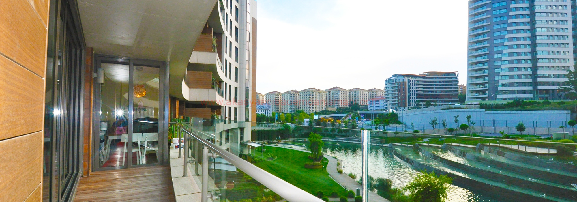 Akasya Acıbadem Göl Etabı Yatay 3+1 161m² Balkonlu Satılık Daire