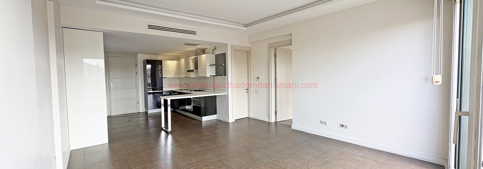 Akasya Acıbadem Koru Etabı Yatay 1+1 72m² Satılık Daire